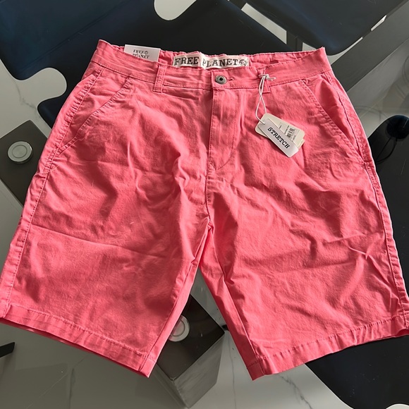 Free Planet Stretch Short - Picture 1 of 6